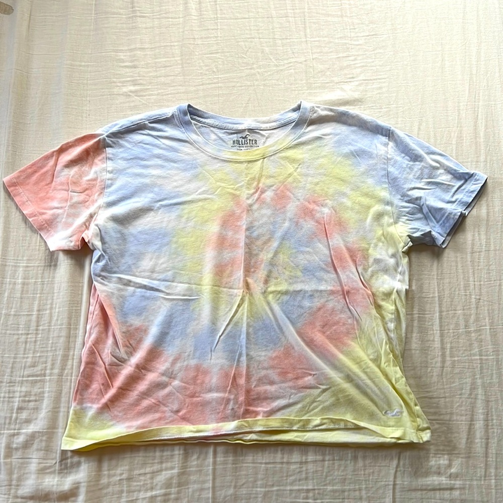 Hollister Tiedye cropped Tshirt